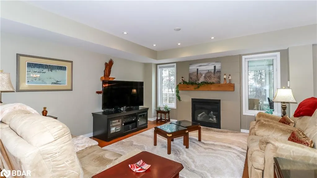 28 Masters Crescent