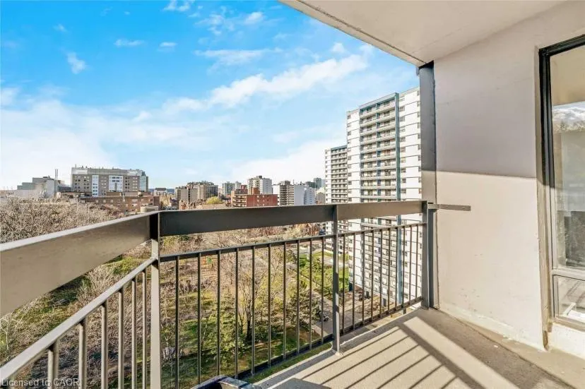 150 Charlton Avenue E, #1208