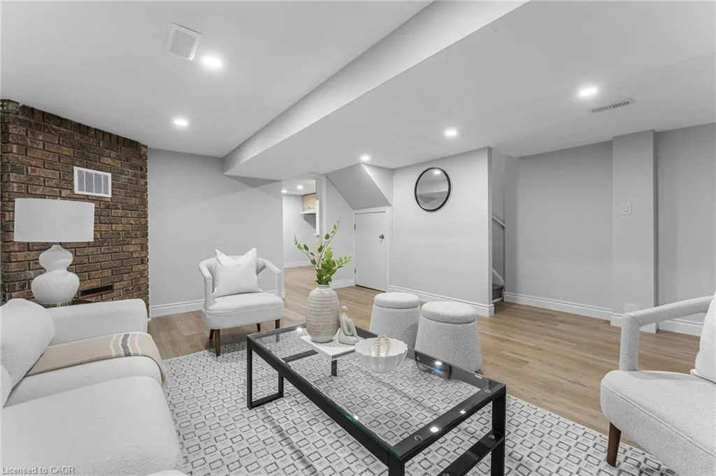 319 East 28th Street