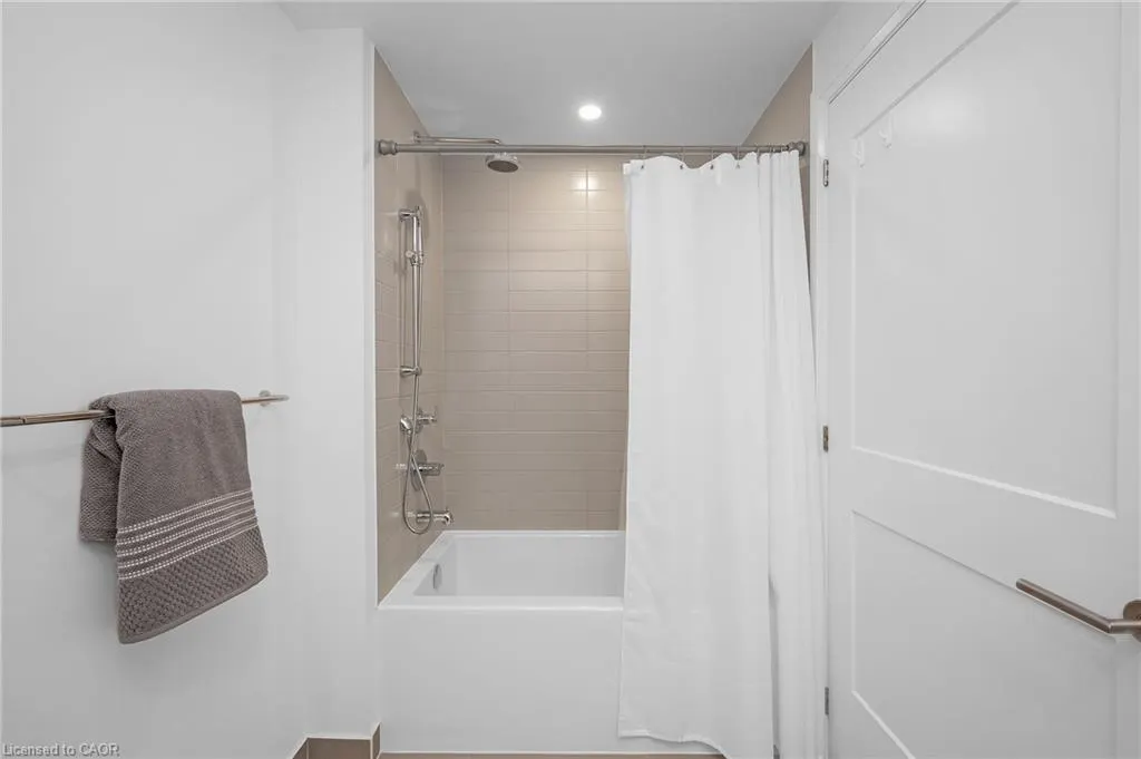 21 Park Street, #1011