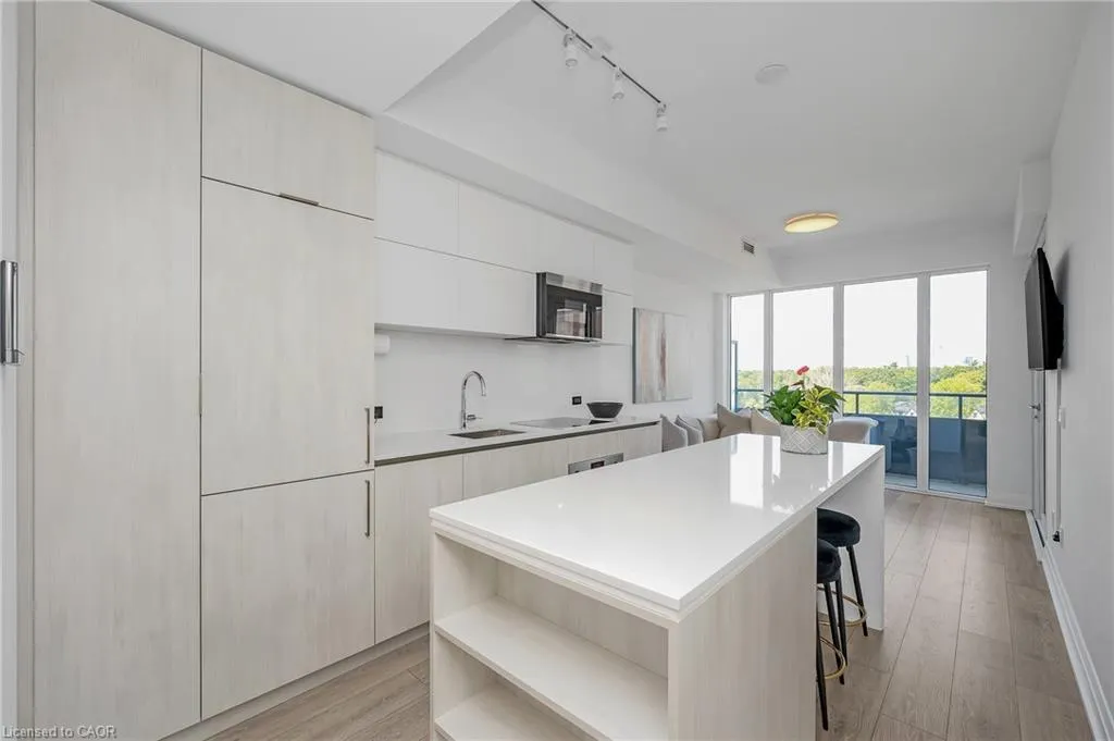 21 Park Street, #1011