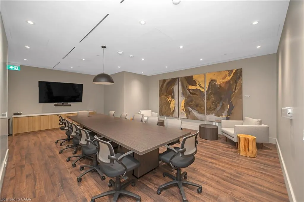 21 Park Street, #1011