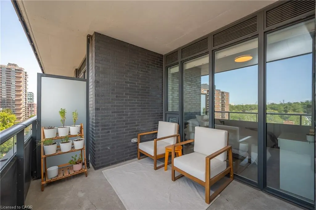 21 Park Street, #1011
