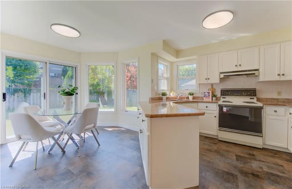 53 Lynnvalley Crescent