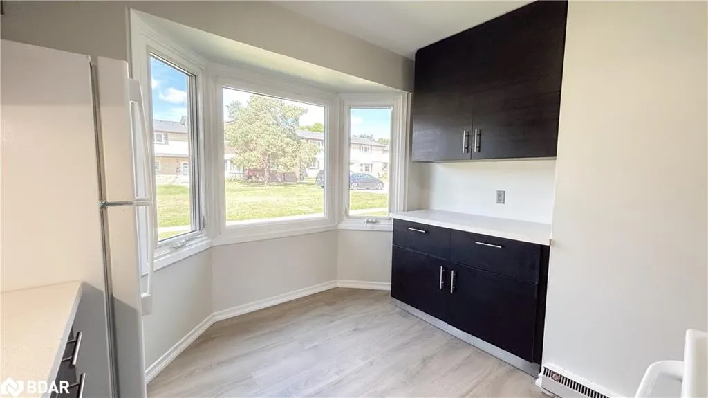 160 Jansen Avenue, #32
