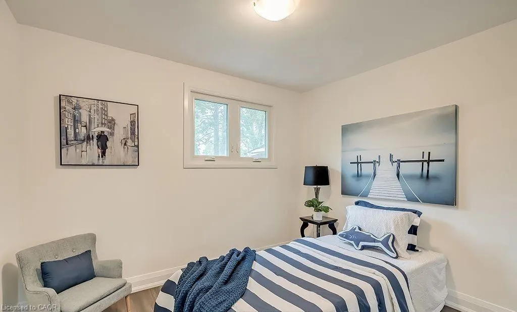 16 Upper Canada Drive, #Main