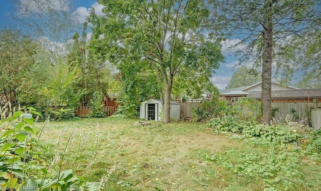 16 Upper Canada Drive, #Main