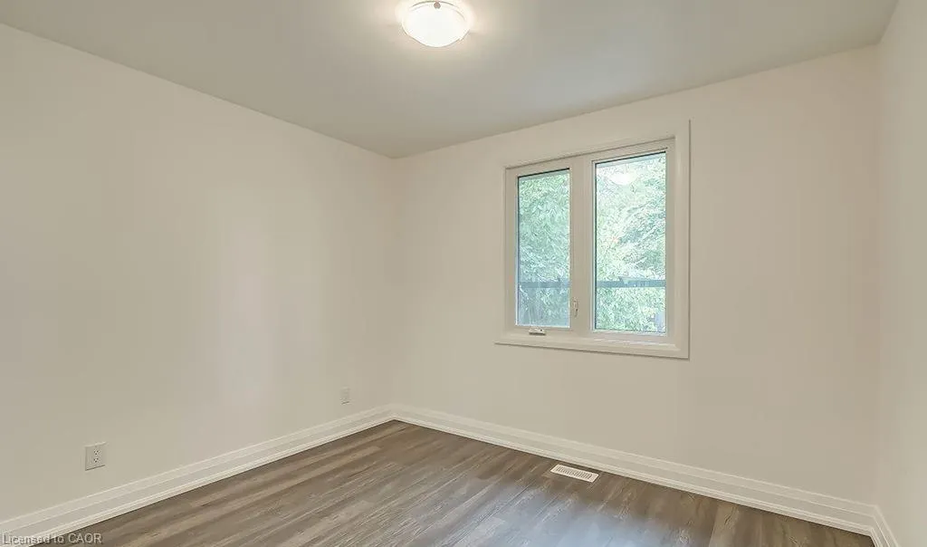16 Upper Canada Drive, #Main