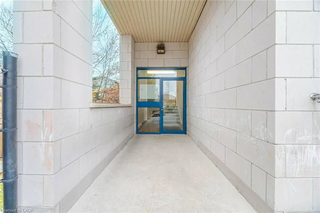 900 Golf Links Road