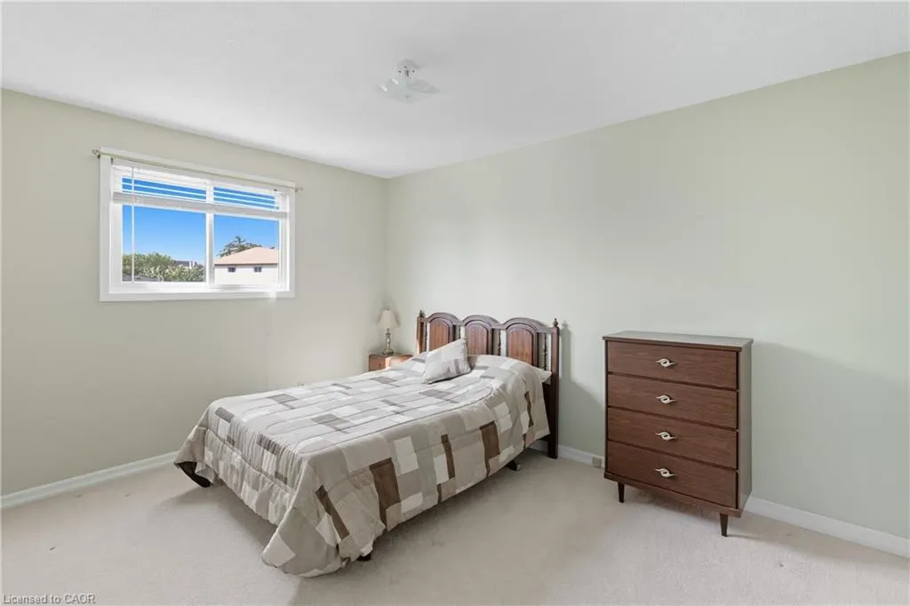 3149 Michael Crescent