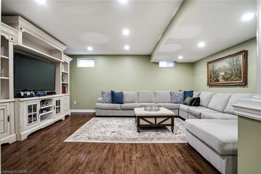 575 Stonehenge Drive