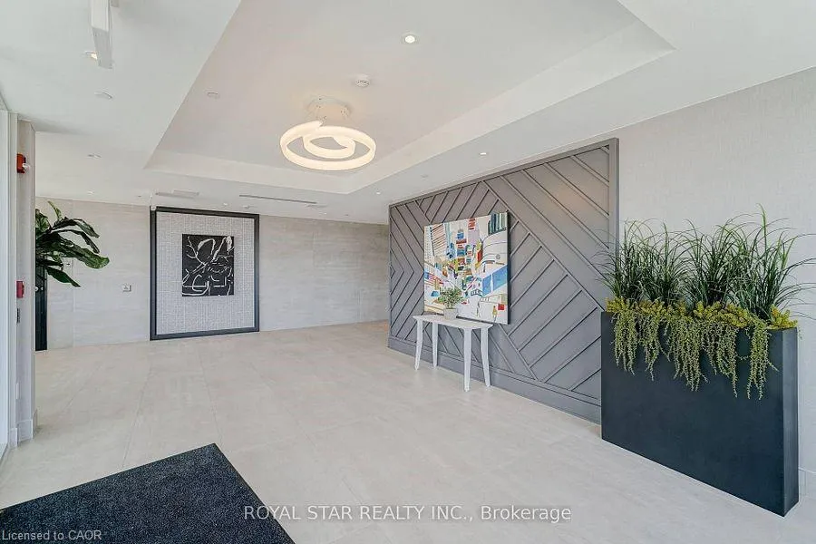 200 Lagerfeld Drive, #609