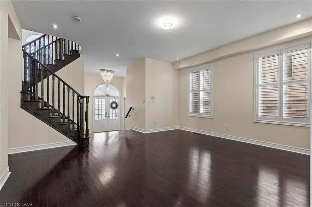425 Rideau River Street