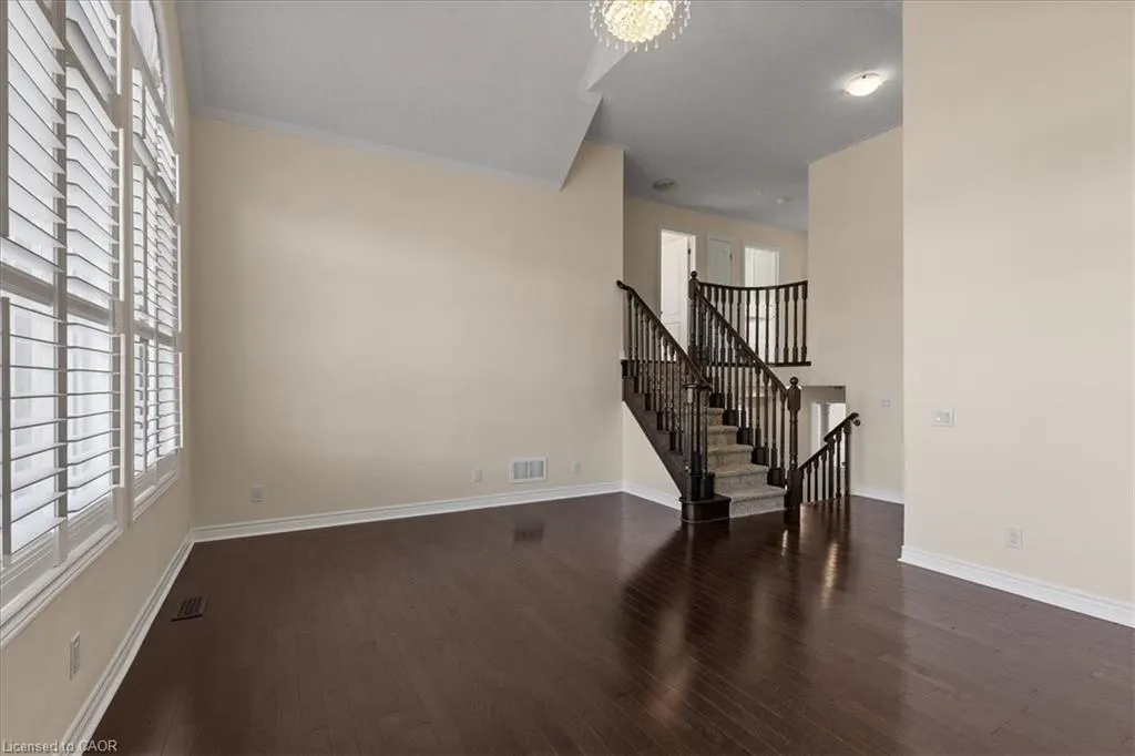 425 Rideau River Street