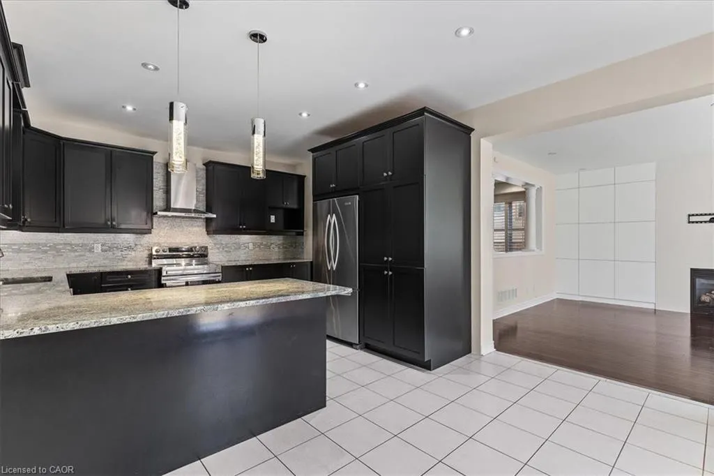 425 Rideau River Street