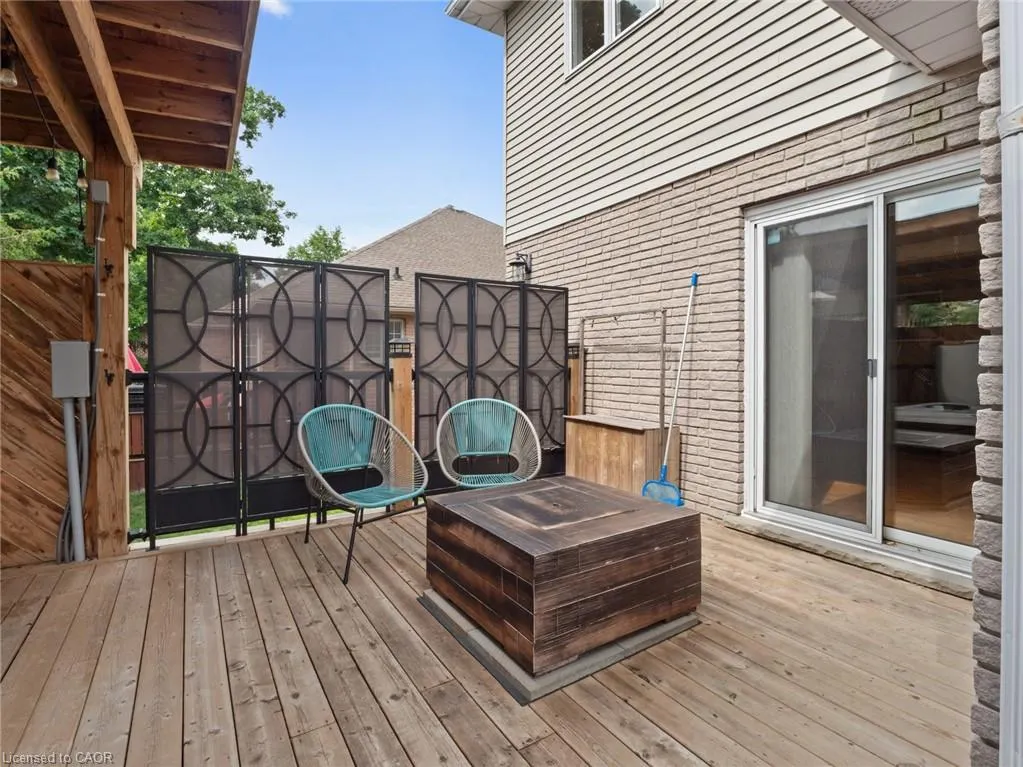 10 Westwood Drive