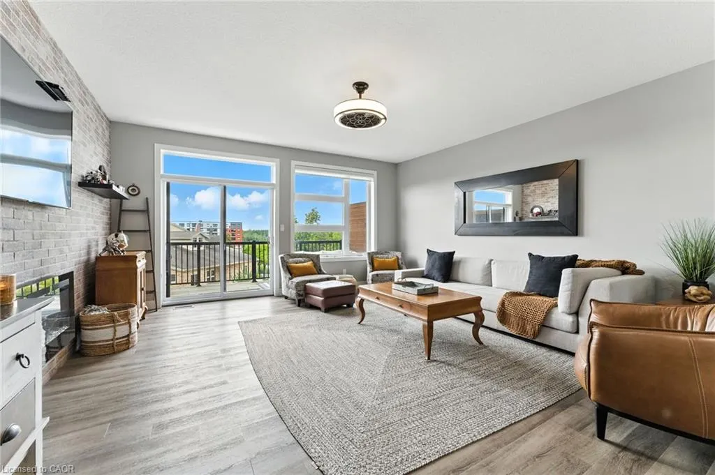 60 Arkell Road, #33