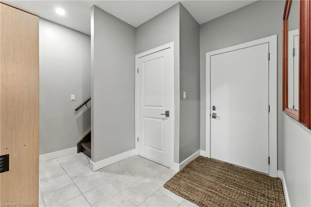 60 Arkell Road, #33