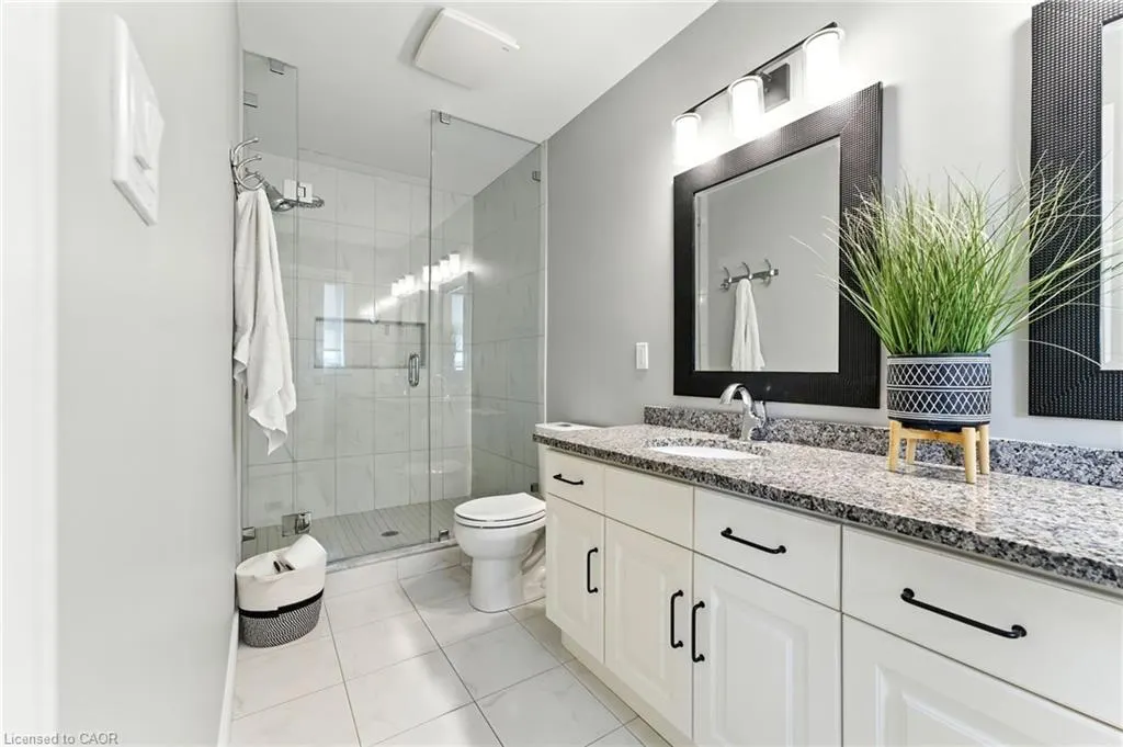 60 Arkell Road, #33