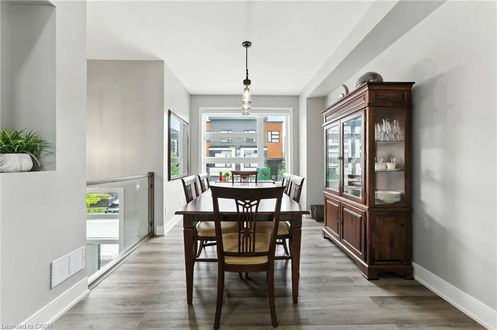 60 Arkell Road, #33