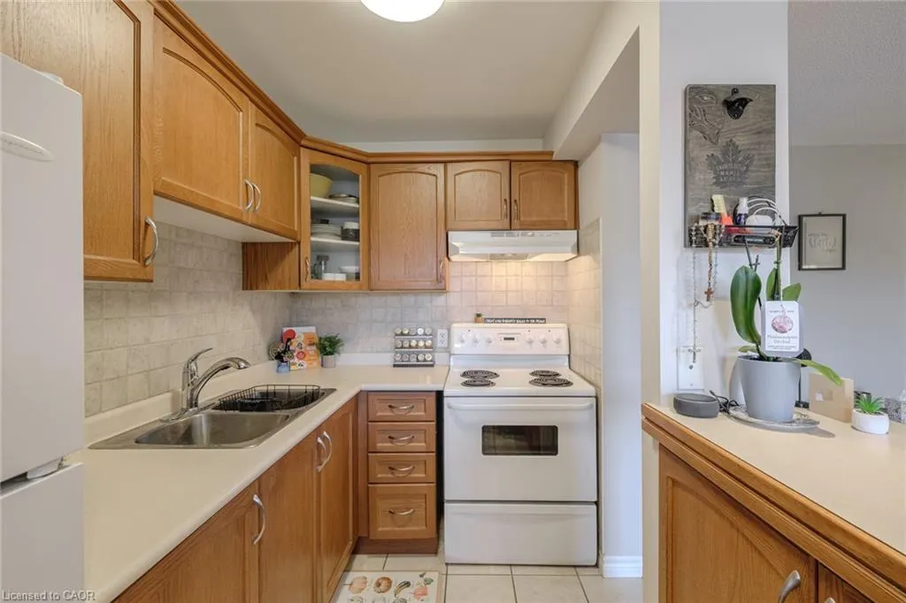 648 Grey Street, #308