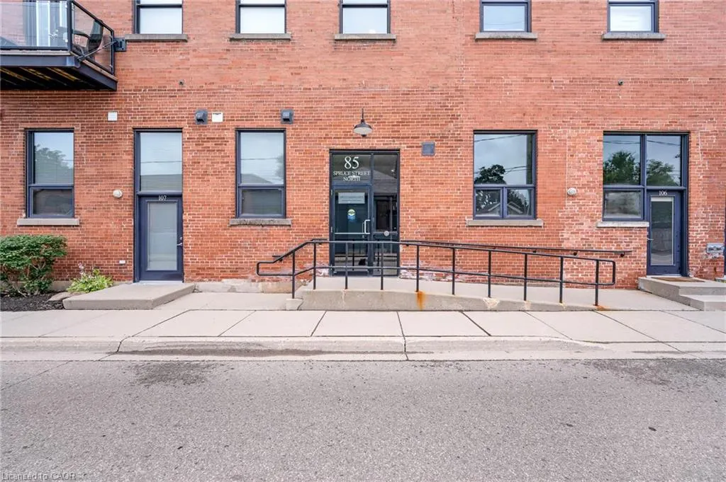 85 Spruce Street, #206