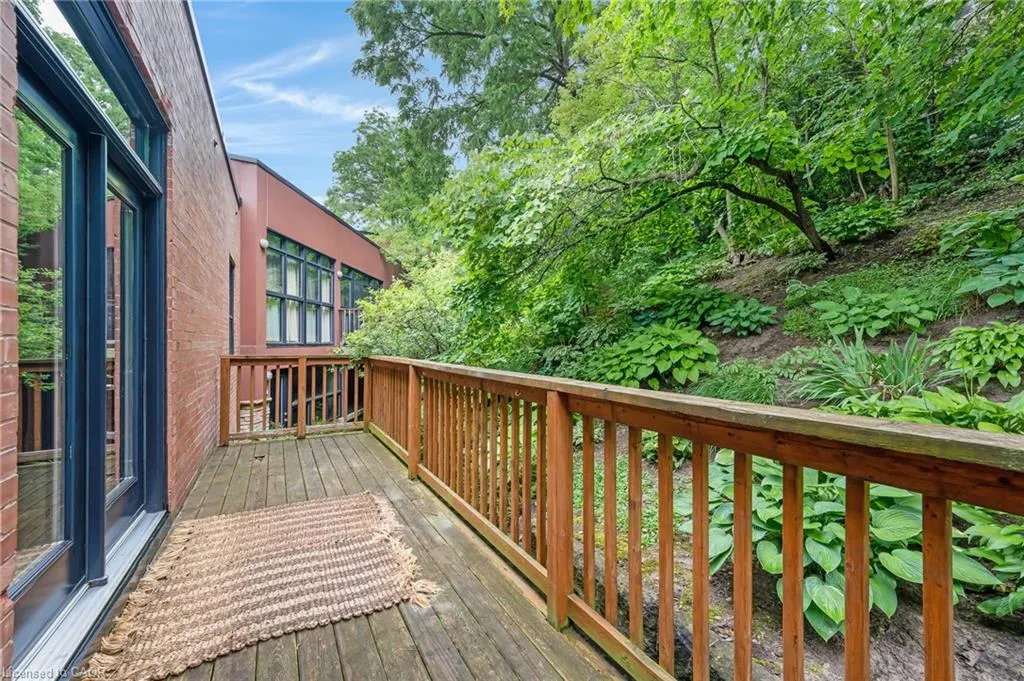 85 Spruce Street, #206