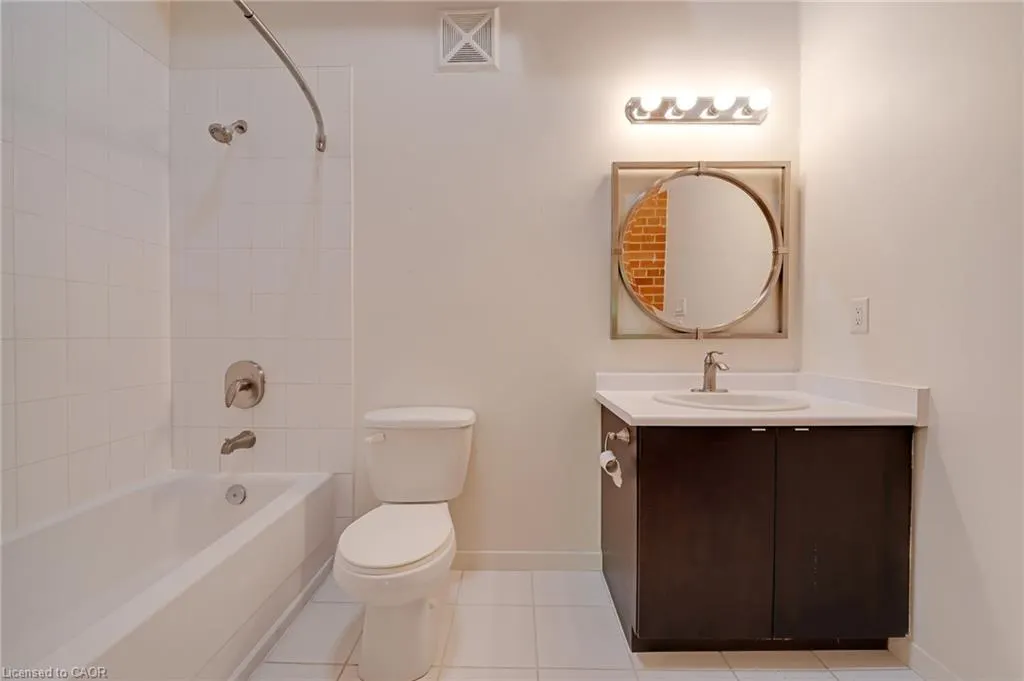 85 Spruce Street, #206