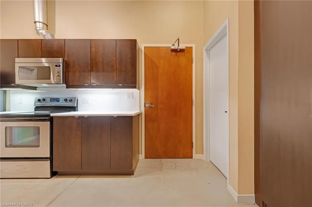 85 Spruce Street, #206