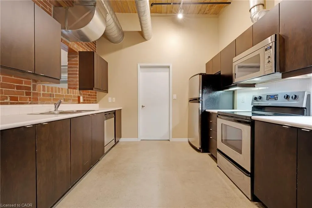 85 Spruce Street, #206