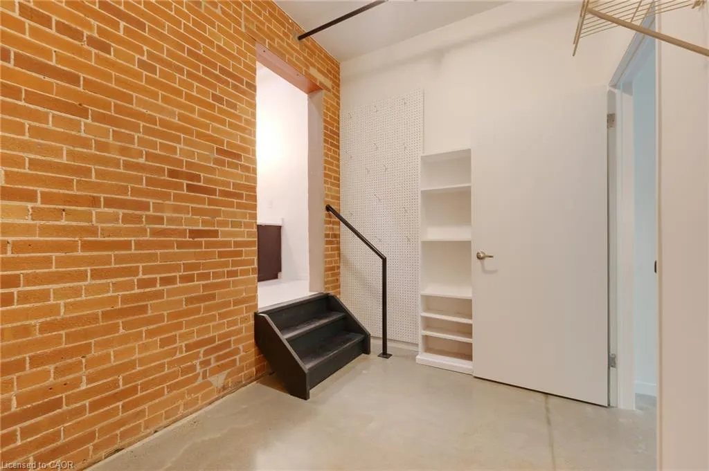 85 Spruce Street, #206