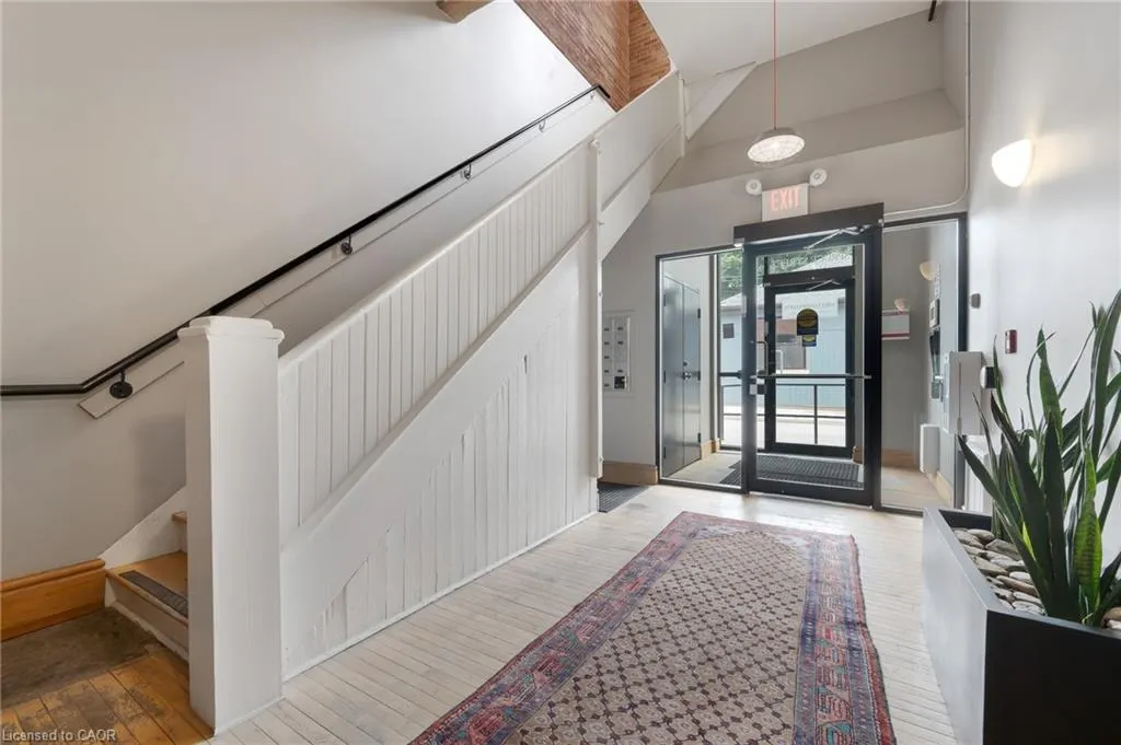85 Spruce Street, #206