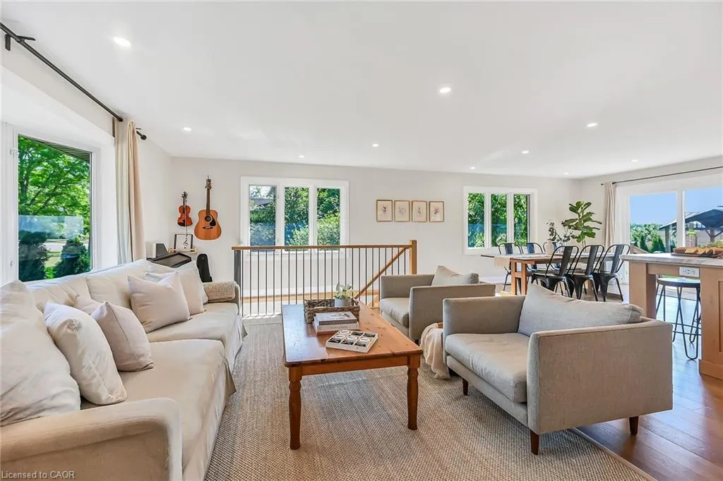 2121 Golf Club Road