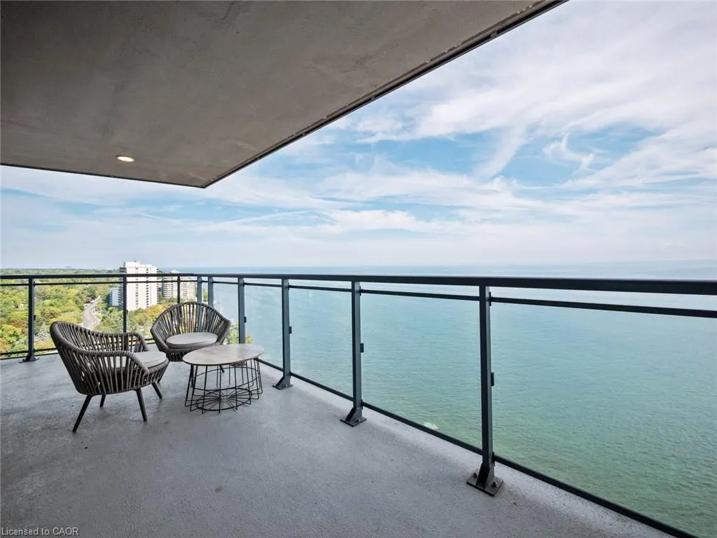 2060 Lakeshore Road, #1504