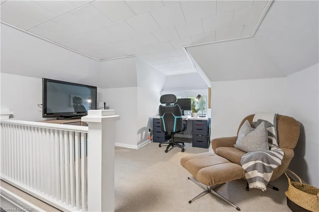 310 Kitchener Road