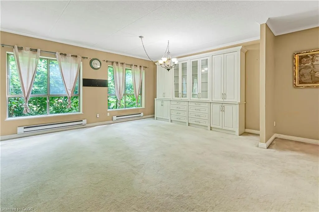 249 Major Mackenzie Drive E, #106