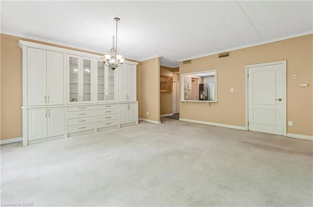 249 Major Mackenzie Drive E, #106