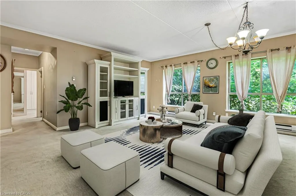 249 Major Mackenzie Drive E, #106