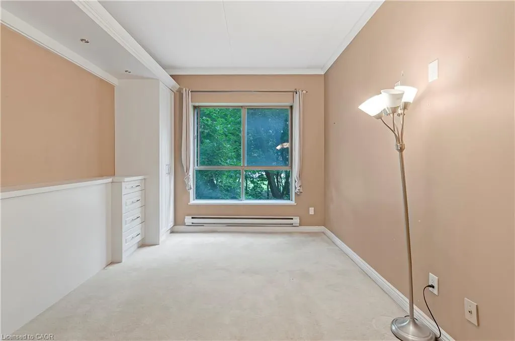249 Major Mackenzie Drive E, #106