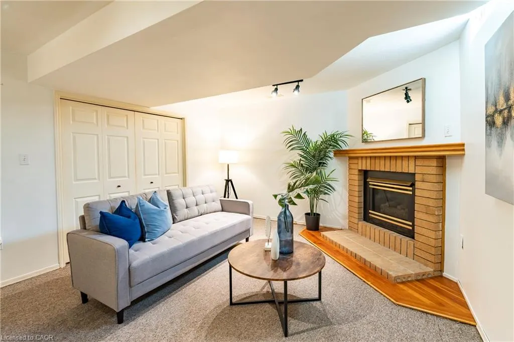 47 Dawn Crescent