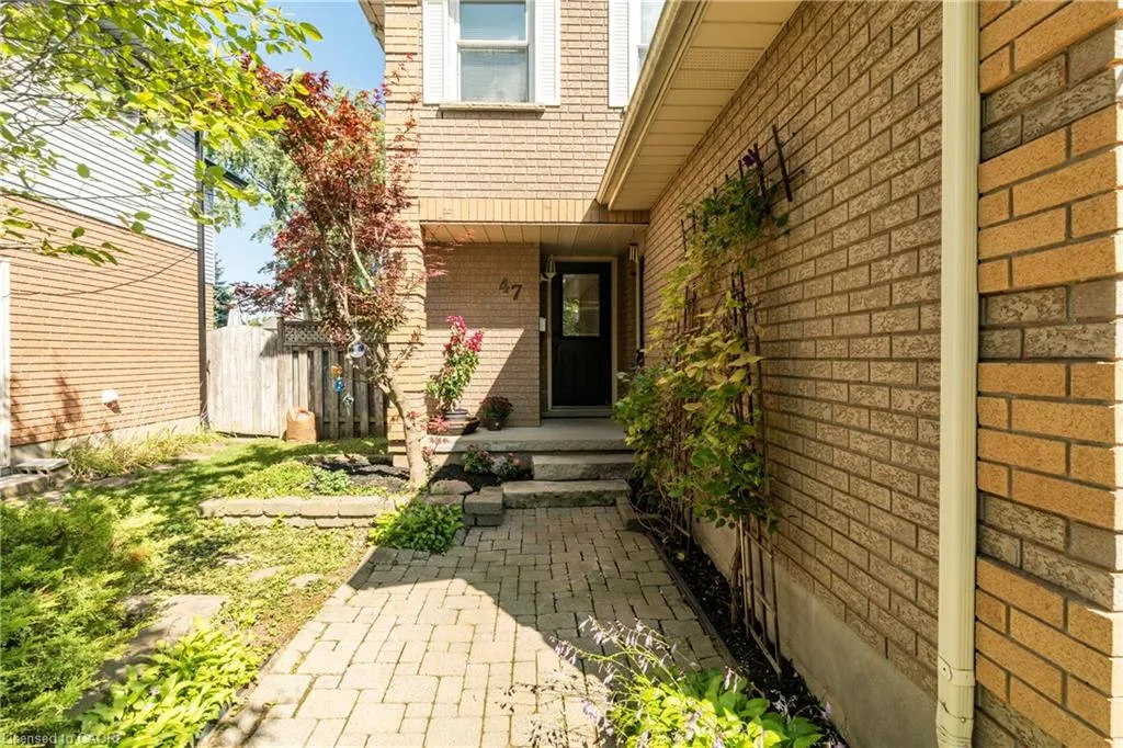 47 Dawn Crescent