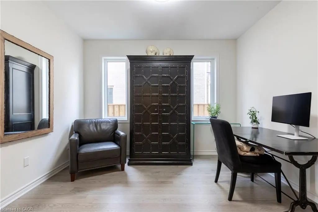38 Oriole Crescent