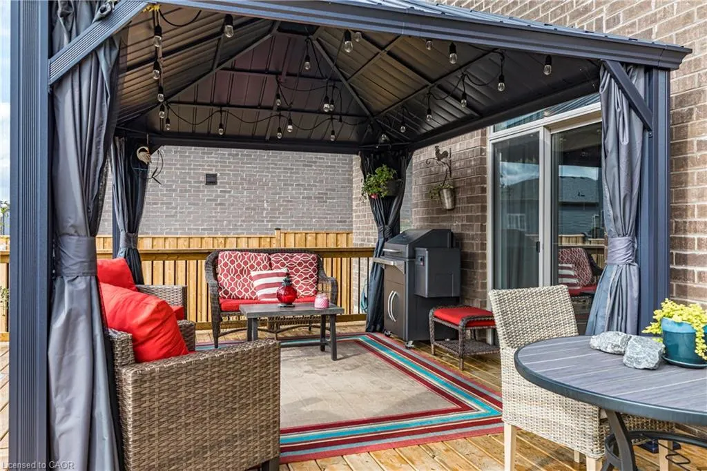 38 Oriole Crescent