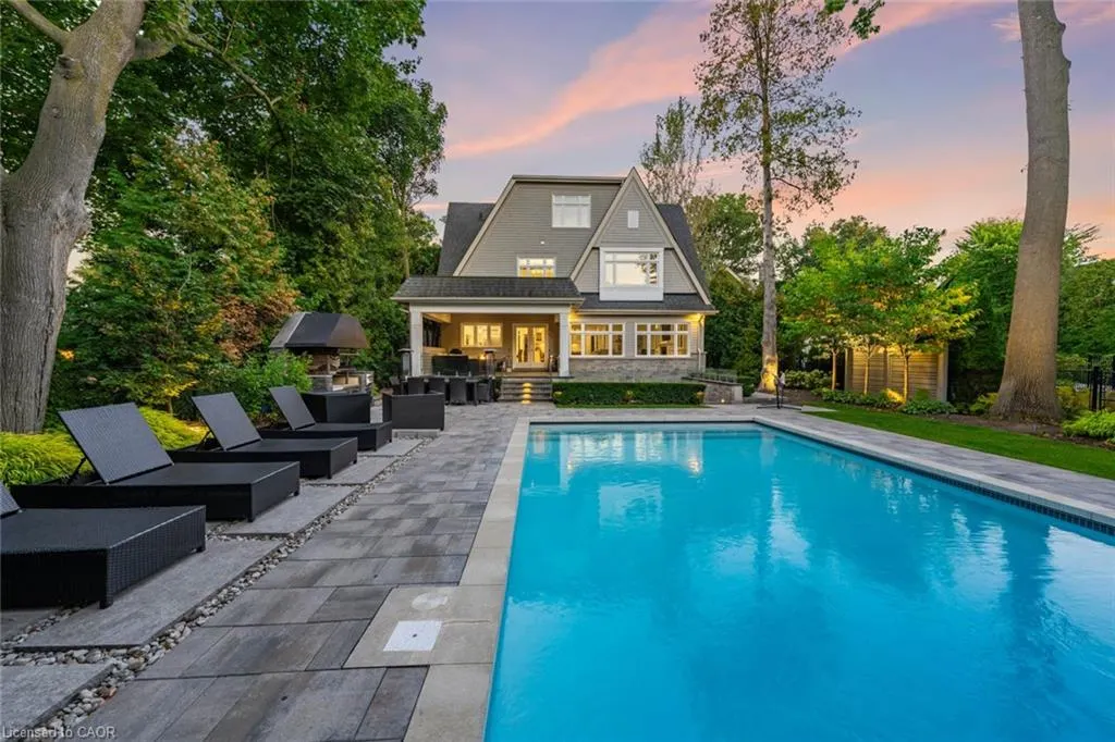 3087 Lakeshore Road