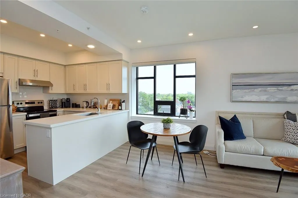30 Hamilton Street S, #510