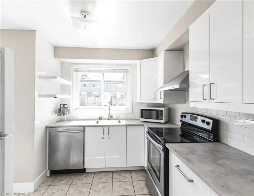 25 Bryna Avenue, #F