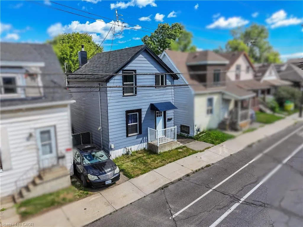 1275 Cannon Street E