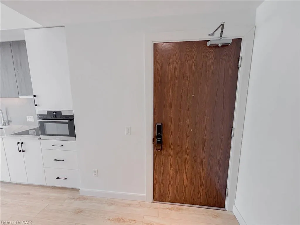 741 King Street W, #108