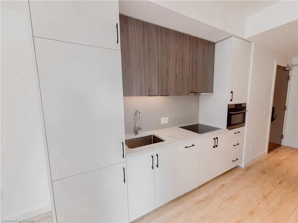 741 King Street W, #108