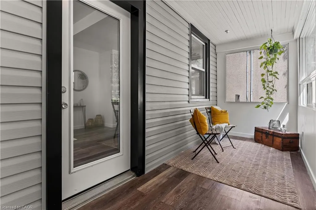 19 Currie Street
